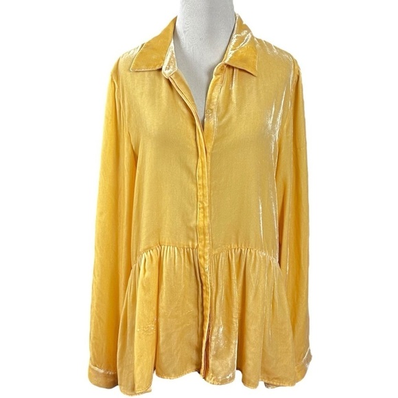 Sundance Silk Velvet Peplum Button Down Tunic  Top Pale Yellow Size Large - Picture 1 of 9